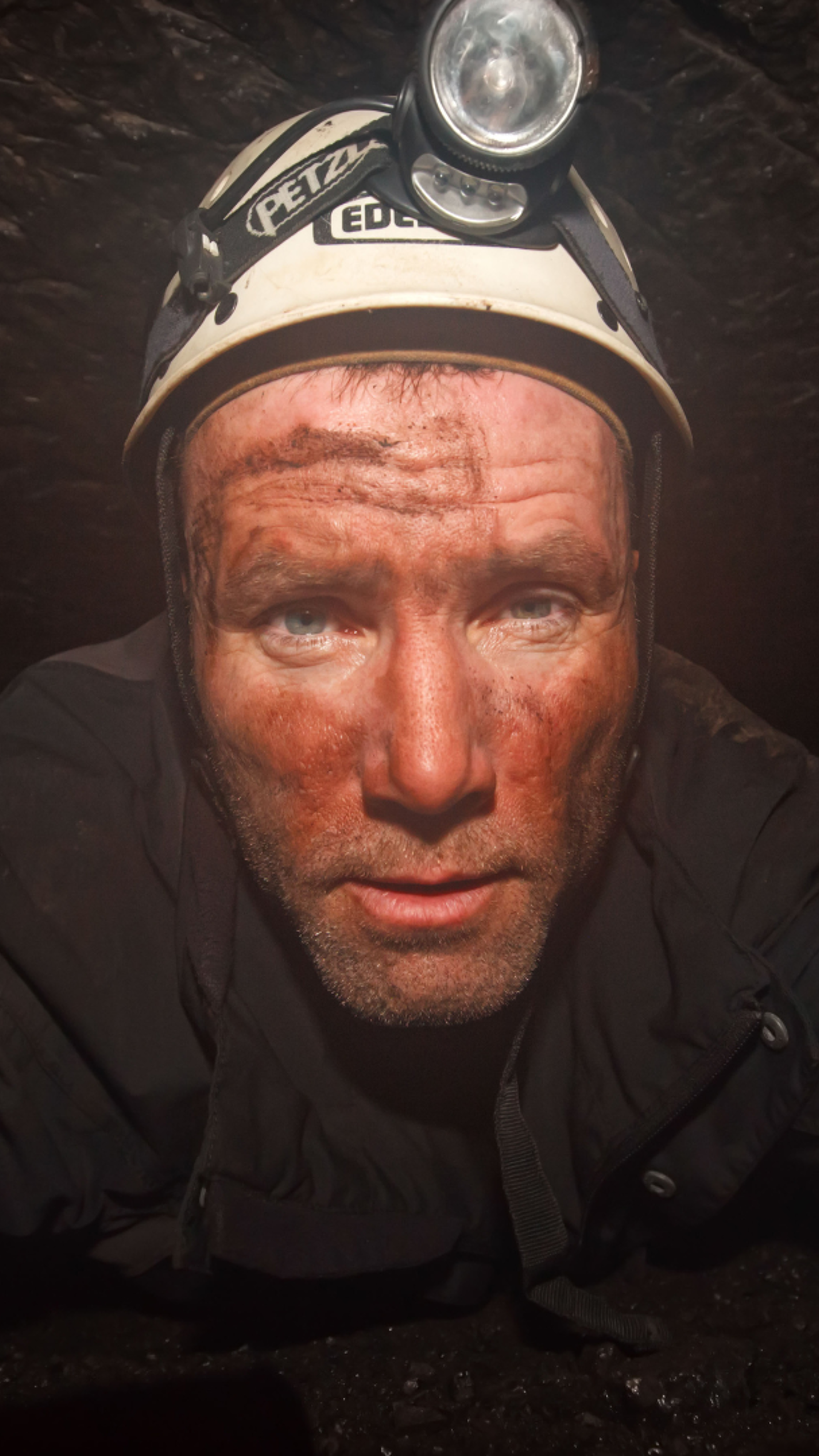 Johnny Haglund - <p data-start="500" data-end="625">Johnny Haglund holder foredrag om ledelse, risiko og endring – basert på erfaringer fra ekstreme ekspedisjoner verden over.</p>