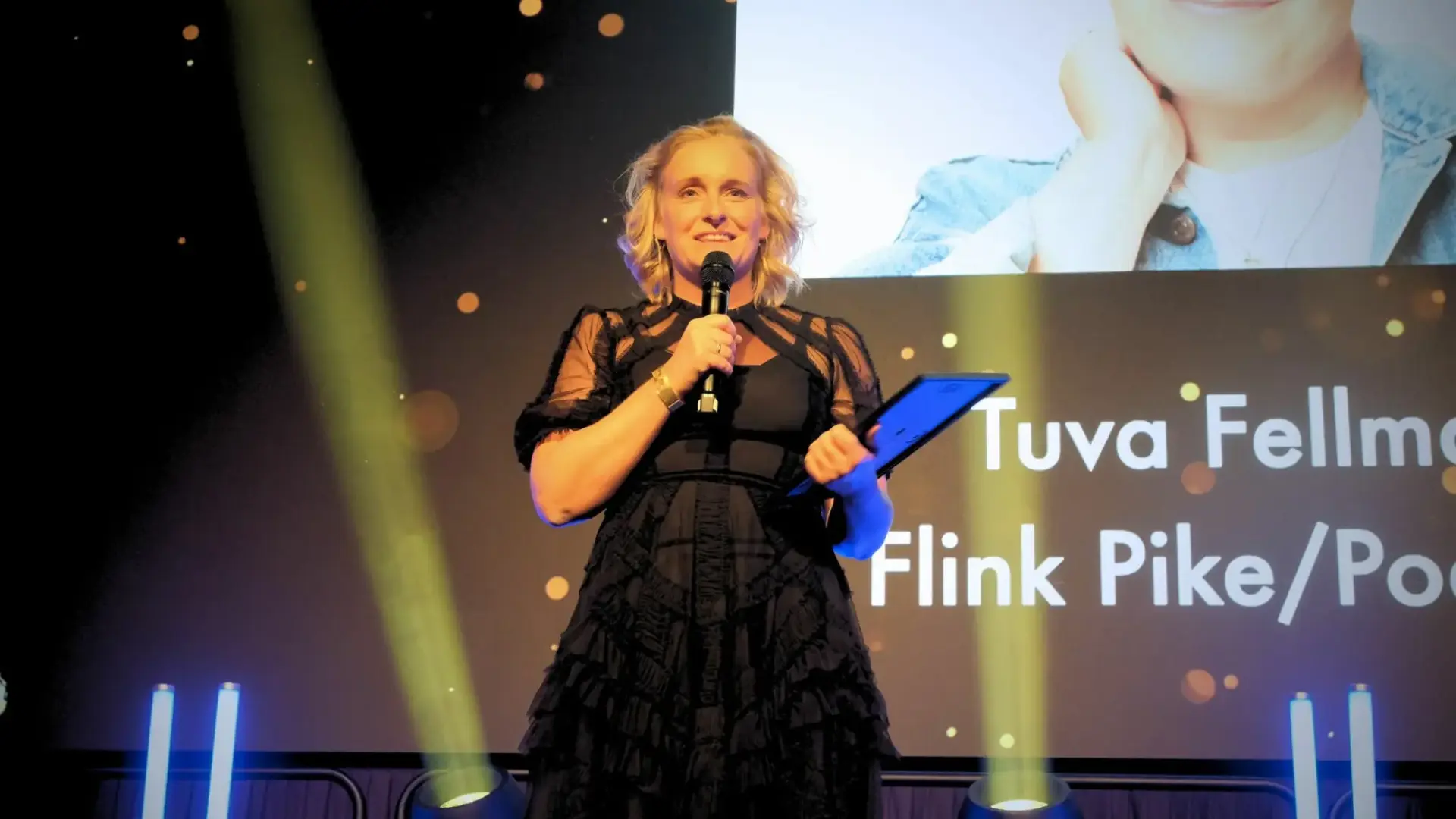 Tuva Fellman - <p><span class="whitespace-normal">Tuva Fellman</span> er en prisvinnende programleder som skaper åpne samtaler om skam, seksualitet og utenforskap.</p>