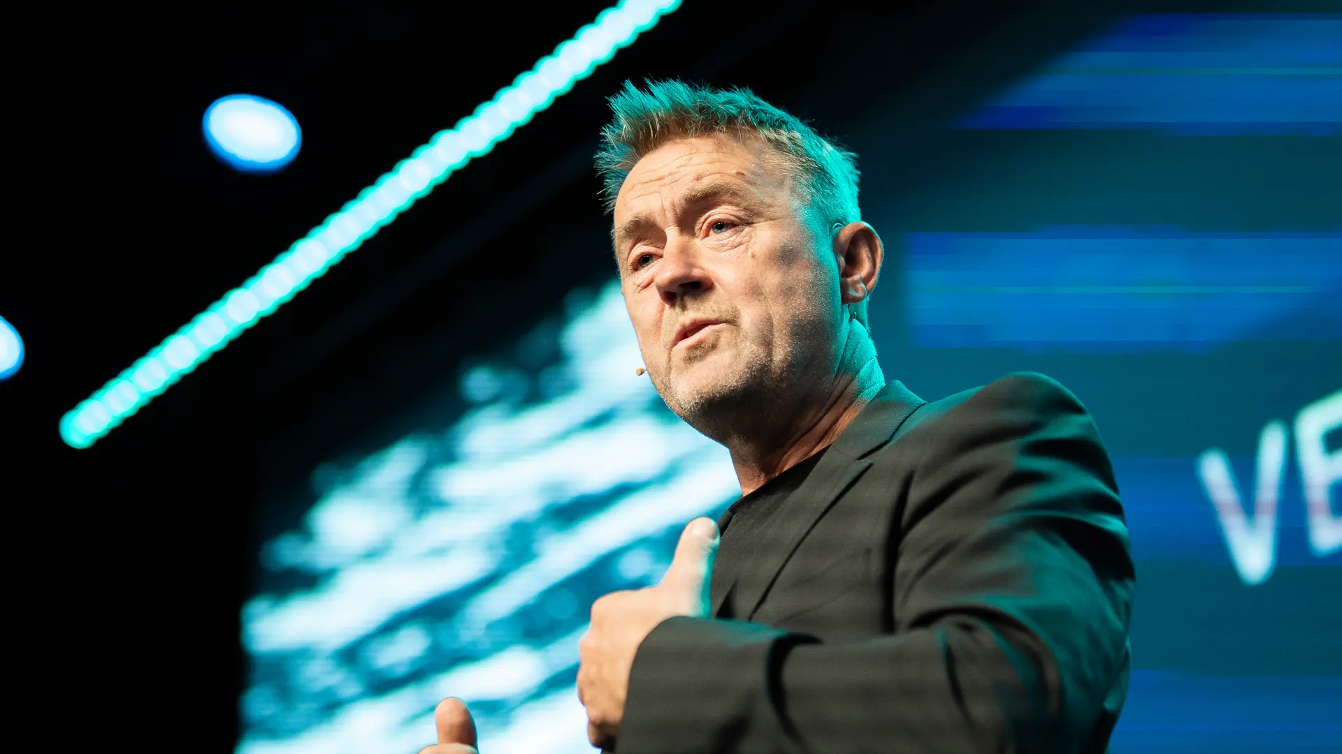 Einar