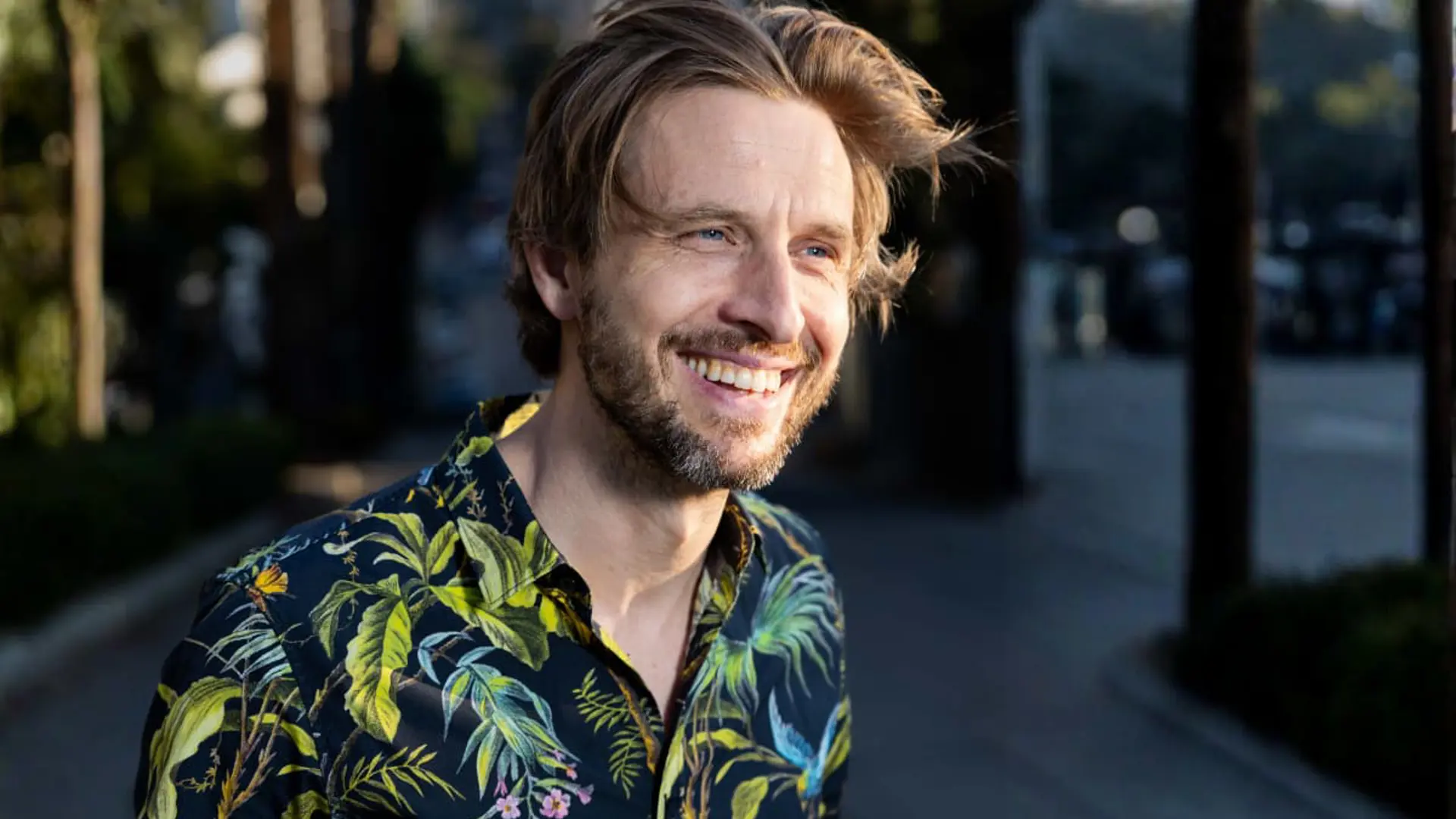 Anders Danielsen Lie - <p>Anders Danielsen Lie holder foredrag om prestasjon, helse og samfunn – med unik innsikt fra kunst, medisin og offentlig debatt.</p>