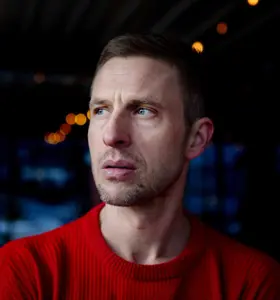 Anders Danielsen Lie - Anders Danielsen Lie holder foredrag om prestasjon, helse og samfunn – med unik innsikt fra kunst, medisin og offentlig debatt.
