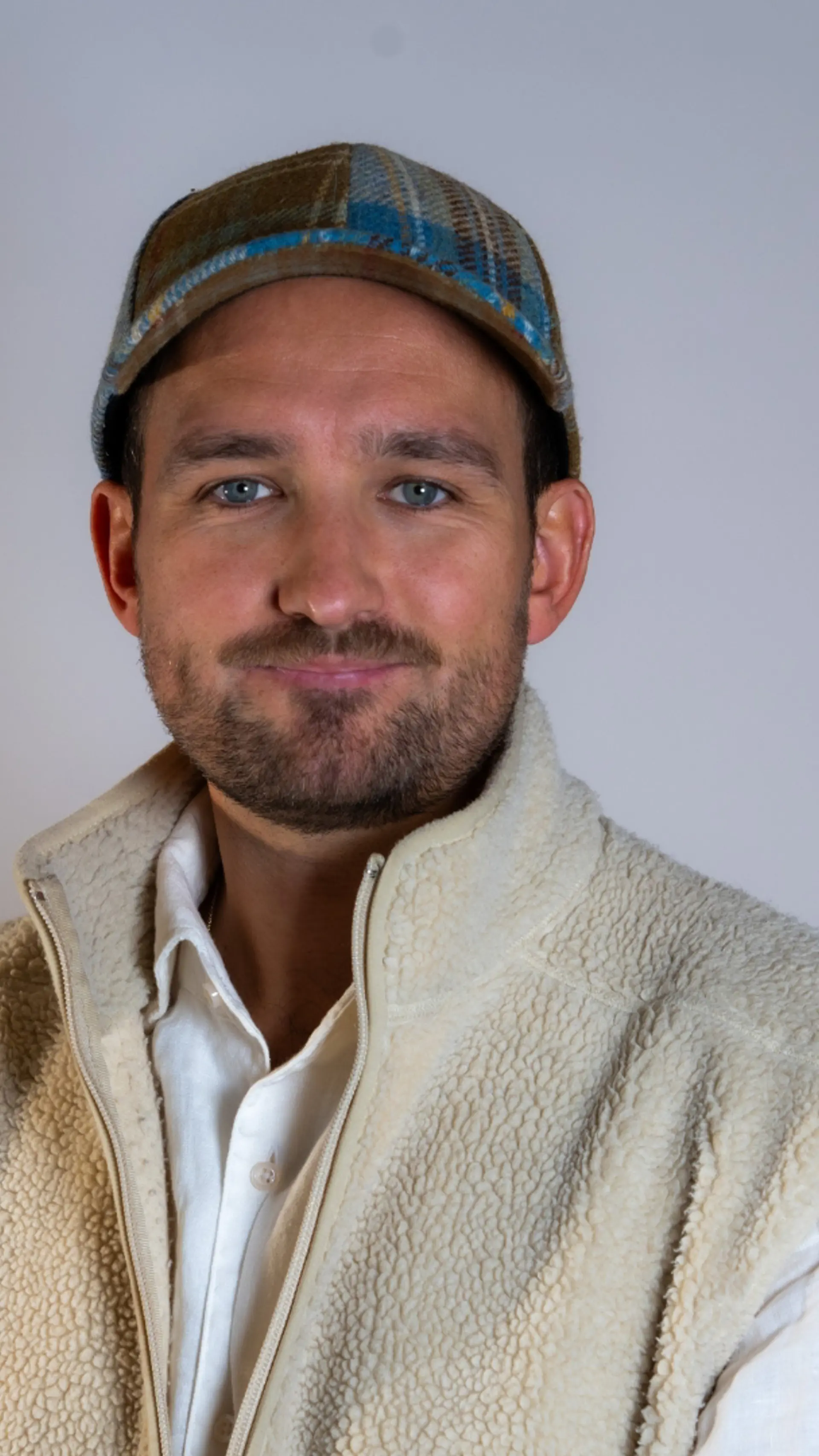 Håkon William Skog Erlandsen - Med ydmykhet, humor og dramatikk forteller Håkon sin historie som tok han fra å være underdog til toppen av verden. Et musikalsk foredrag som virkelig vekker salen! 