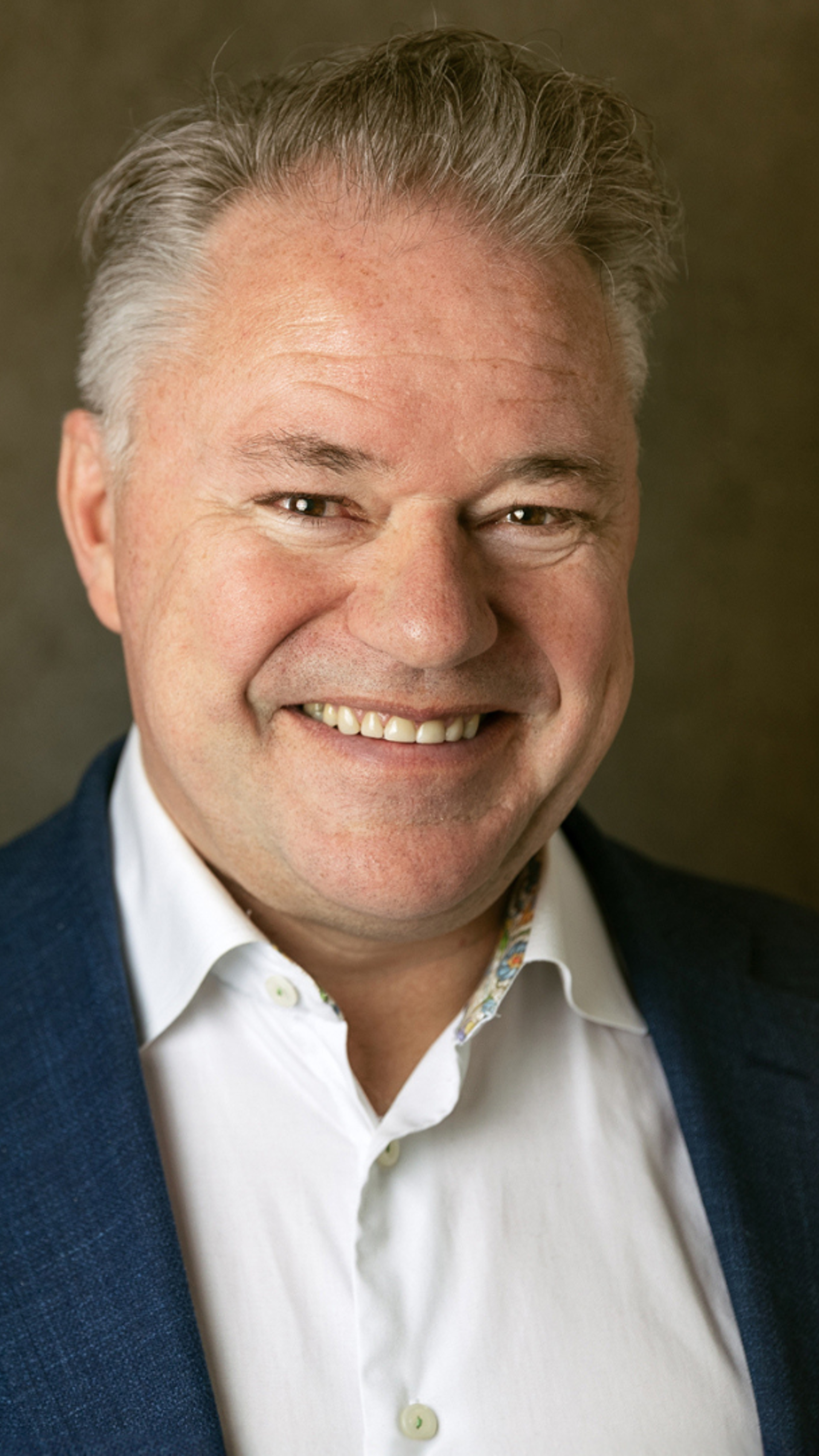 Anders Martinius Tangen - <p>Anders Martinius Tangen kombinerer humor og innsikt for å hjelpe bedrifter med å navigere endringer og skape bedre arbeidsmiljøer</p>