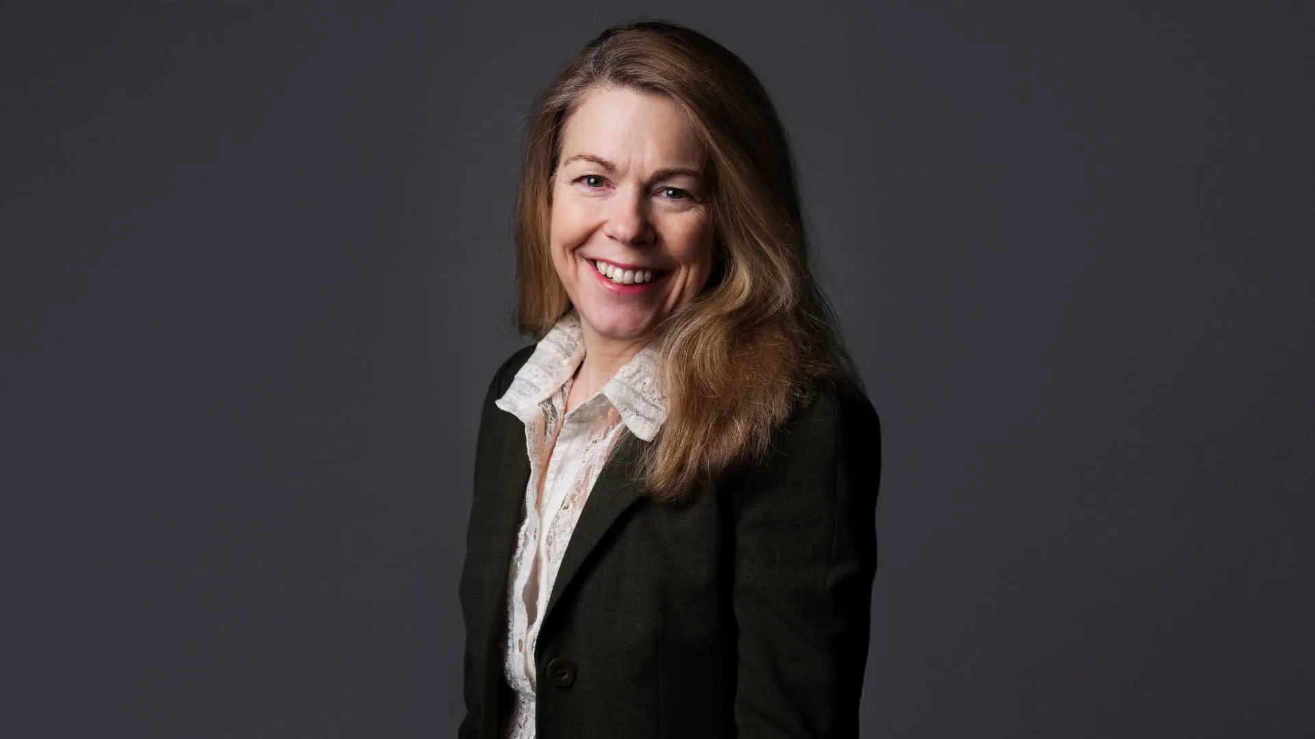 Anna Kirah - <p data-start="518" data-end="645">Designantropolog og psykolog som viser hvordan menneskefokusert innovasjon skaper bedre produkter, tjenester og organisasjoner.</p>