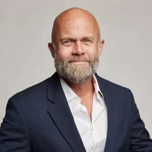 Erik Bertrand Larssen